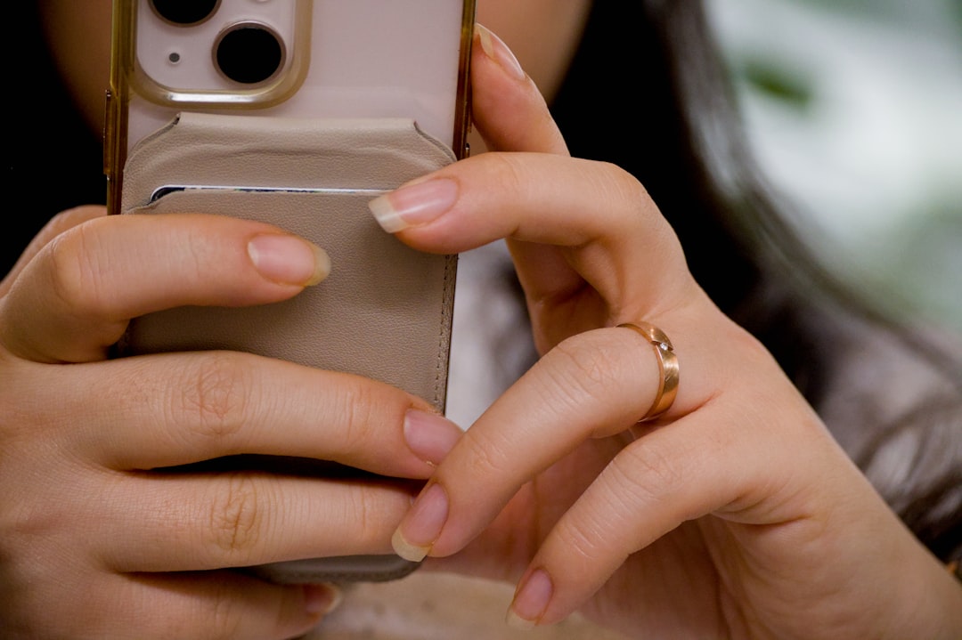 App to Identify Real Jewelry: Accurate Gemstone Detection Guide